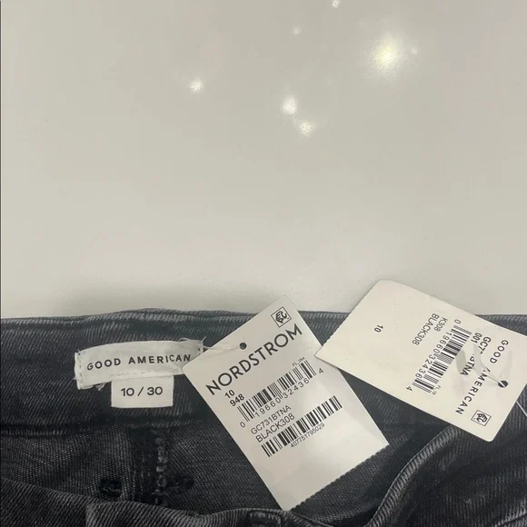 Good American Good Classic Straight Leg Jeans in Black308 - Picture 5 of 10